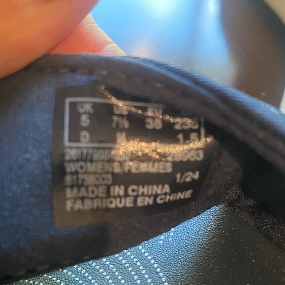 Clarks Cloudsteppers Dark Blue Floral Sandals - Picture 2 of 6